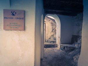 amalfi-coast-hotel-palazzo-vingius-stairs