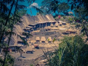 flores-indonesia-bena-traditional-village-town