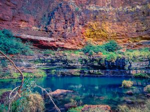 karijini-natinal-park-two-days-australia-circular-pool
